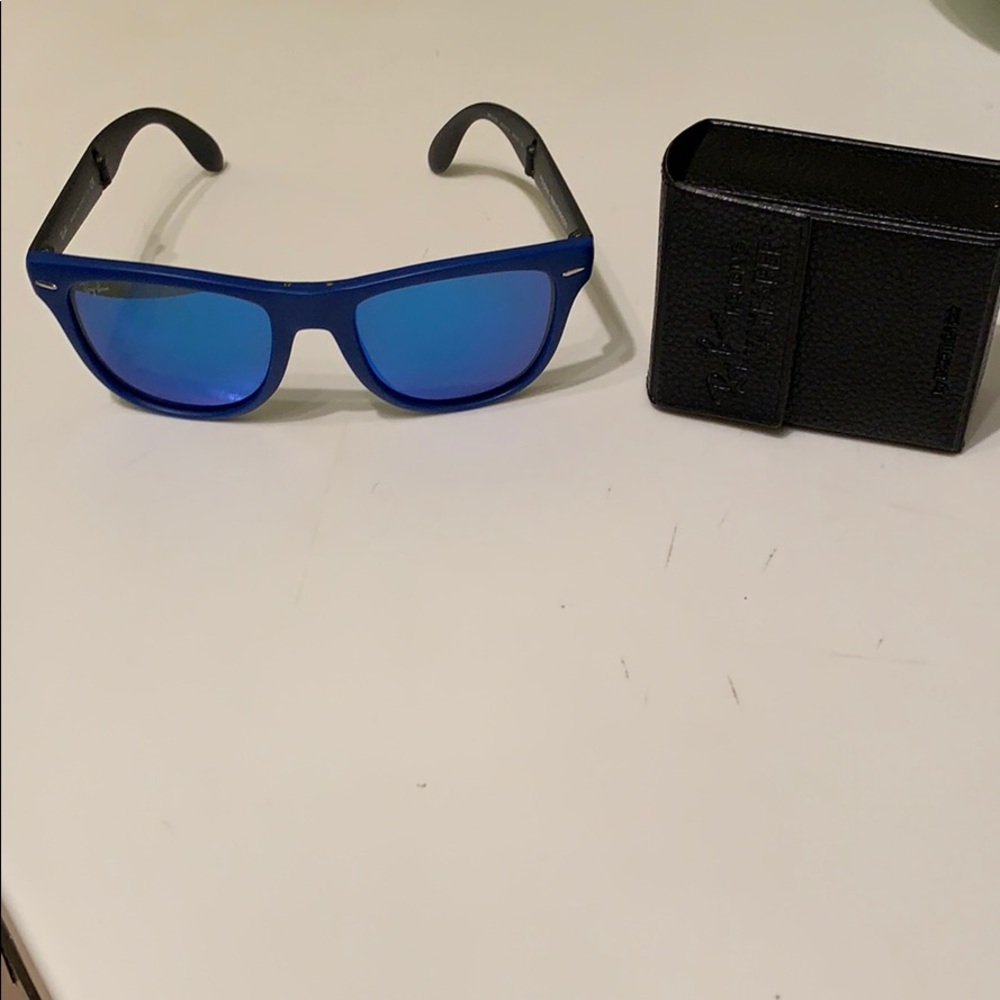 Ray Ban
